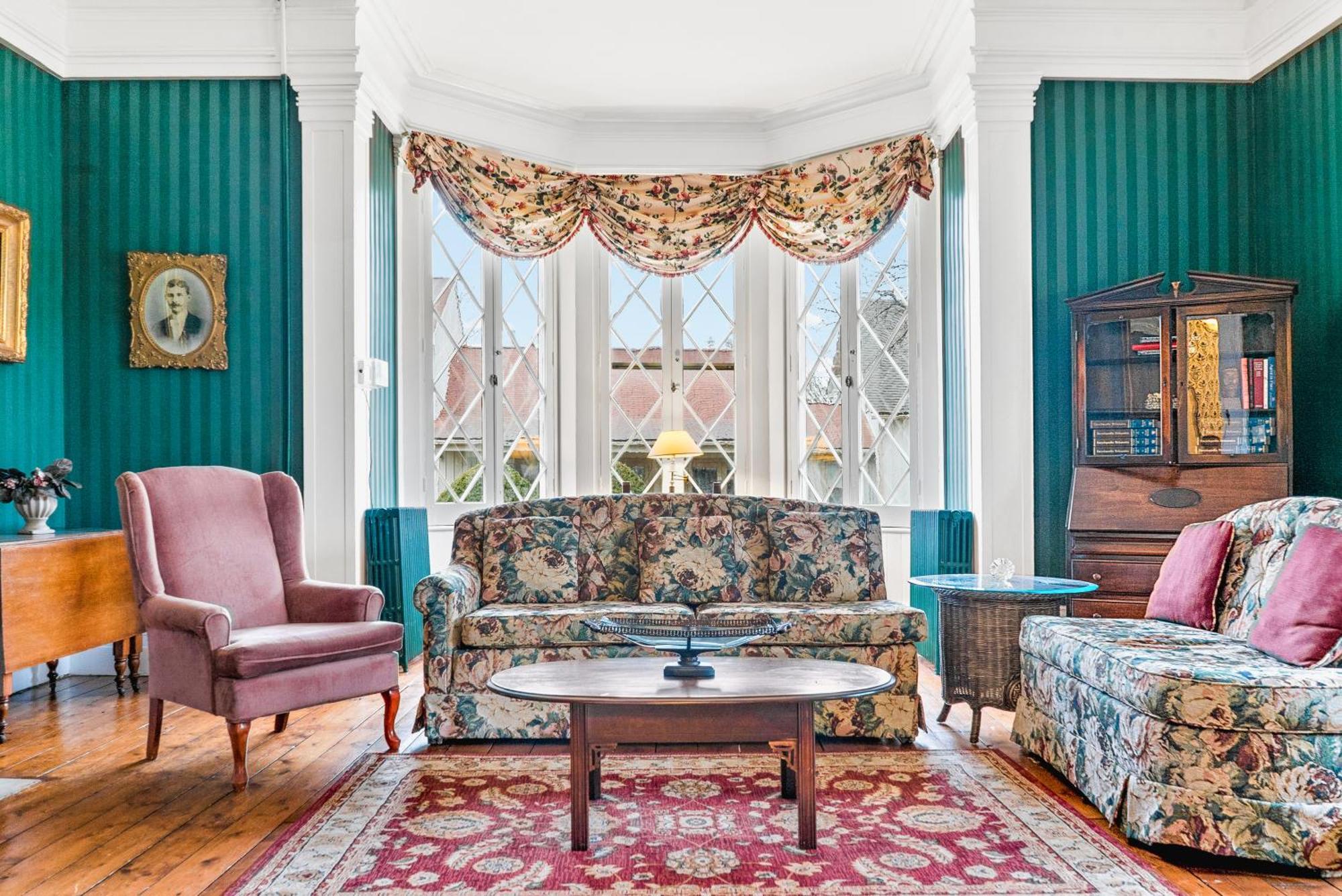 Beekman Arms And Delamater Inn 라인벡 외부 사진